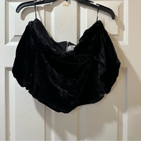 NWT Express Black Suede Off the Shoulder Velvet Top - Picture 2 of 5